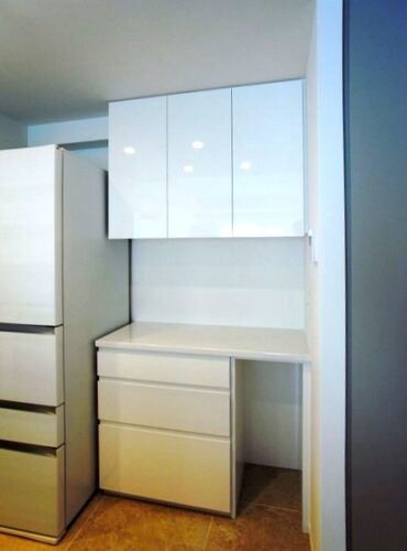 【s203】オーダー食器棚, 3枚扉・引き出し収納