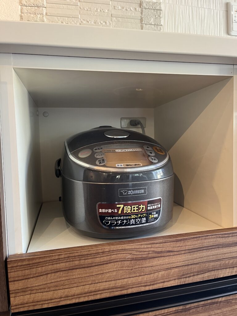 食器棚の家電収納のコツ
